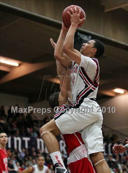 Thumbnail 3 in Salesian vs. St. Mary's (CIF NCS D4 Final) photogallery.