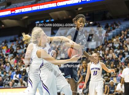 Thumbnail 3 in Hickory Ridge vs. Northern Guilford (NCHSAA 3A Final) photogallery.