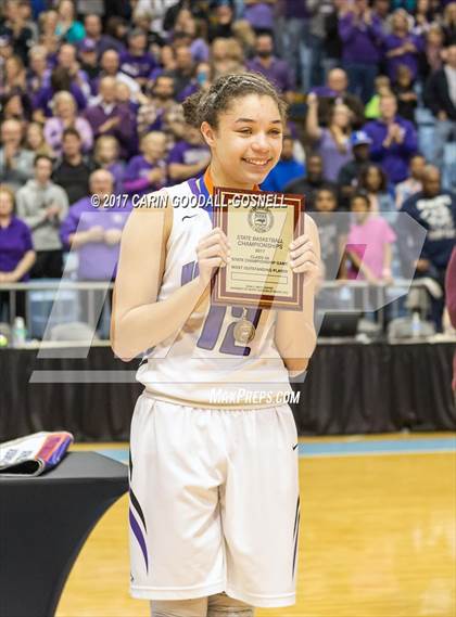 Thumbnail 1 in Hickory Ridge vs. Northern Guilford (NCHSAA 3A Final) photogallery.