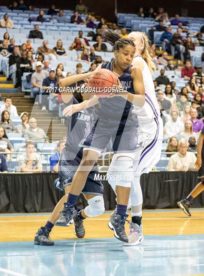 Thumbnail 2 in Hickory Ridge vs. Northern Guilford (NCHSAA 3A Final) photogallery.