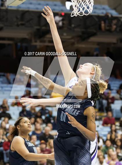 Thumbnail 3 in Hickory Ridge vs. Northern Guilford (NCHSAA 3A Final) photogallery.