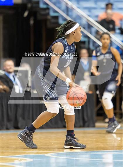 Thumbnail 3 in Hickory Ridge vs. Northern Guilford (NCHSAA 3A Final) photogallery.