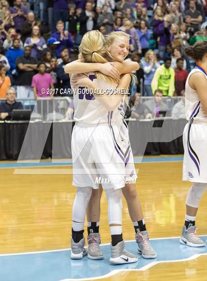 Thumbnail 2 in Hickory Ridge vs. Northern Guilford (NCHSAA 3A Final) photogallery.