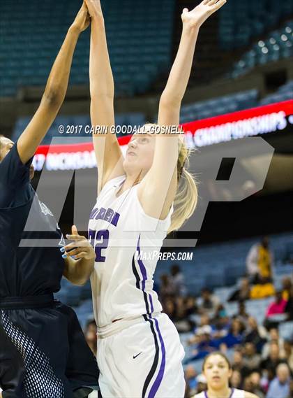 Thumbnail 1 in Hickory Ridge vs. Northern Guilford (NCHSAA 3A Final) photogallery.