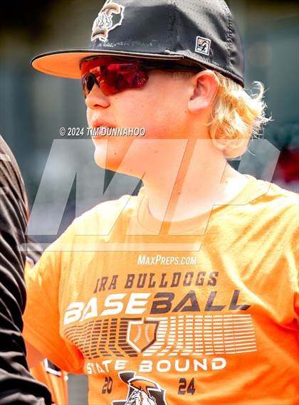 Thumbnail 1 in Ira vs. Chester (UIL 1A Baseball Semifinal) photogallery.