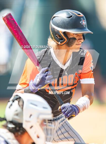 Thumbnail 2 in Ira vs. Chester (UIL 1A Baseball Semifinal) photogallery.