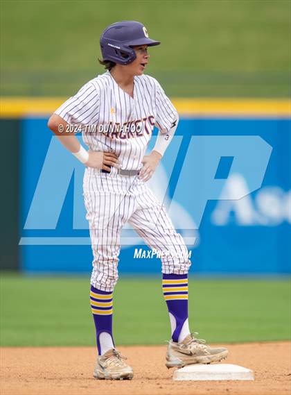 Thumbnail 1 in Ira vs. Chester (UIL 1A Baseball Semifinal) photogallery.