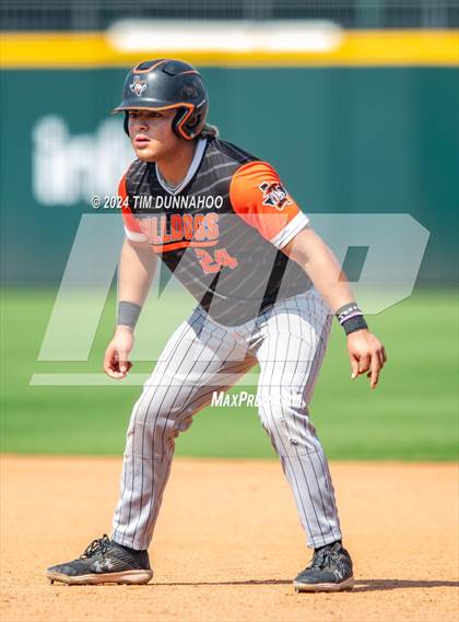 Thumbnail 2 in Ira vs. Chester (UIL 1A Baseball Semifinal) photogallery.