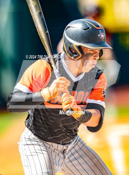 Thumbnail 2 in Ira vs. Chester (UIL 1A Baseball Semifinal) photogallery.