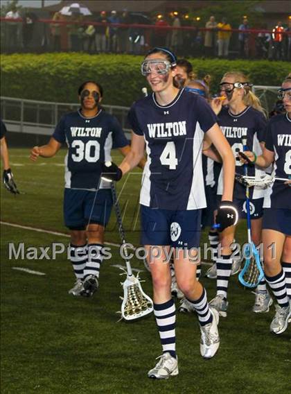 Thumbnail 2 in New Canaan vs. Wilton (FCIAC Semifinal) photogallery.