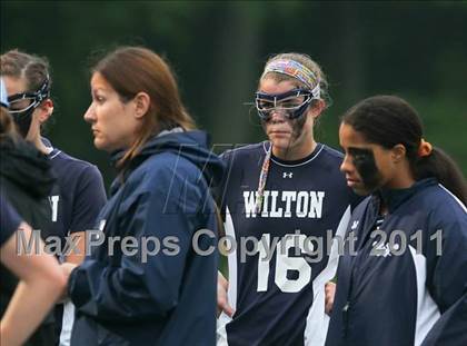 Thumbnail 3 in New Canaan vs. Wilton (FCIAC Semifinal) photogallery.