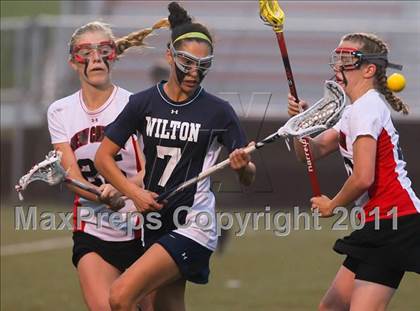 Thumbnail 2 in New Canaan vs. Wilton (FCIAC Semifinal) photogallery.
