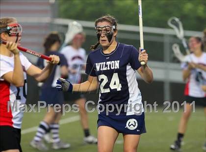 Thumbnail 2 in New Canaan vs. Wilton (FCIAC Semifinal) photogallery.