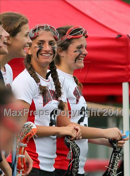 Thumbnail 2 in New Canaan vs. Wilton (FCIAC Semifinal) photogallery.
