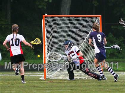 Thumbnail 3 in New Canaan vs. Wilton (FCIAC Semifinal) photogallery.