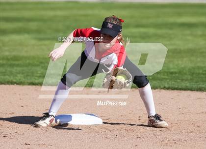 Thumbnail 1 in Harvard-Westlake @ Alemany photogallery.