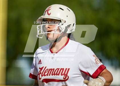 Thumbnail 3 in Harvard-Westlake @ Alemany photogallery.