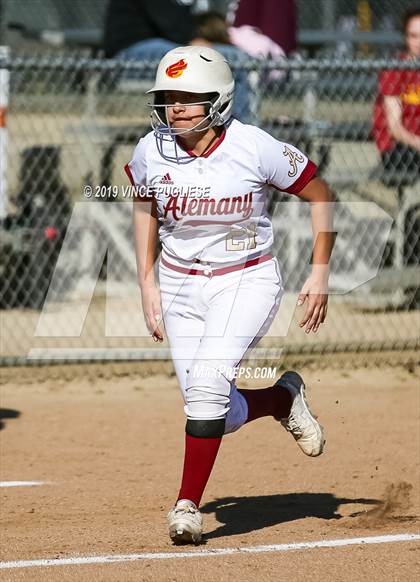 Thumbnail 1 in Harvard-Westlake @ Alemany photogallery.