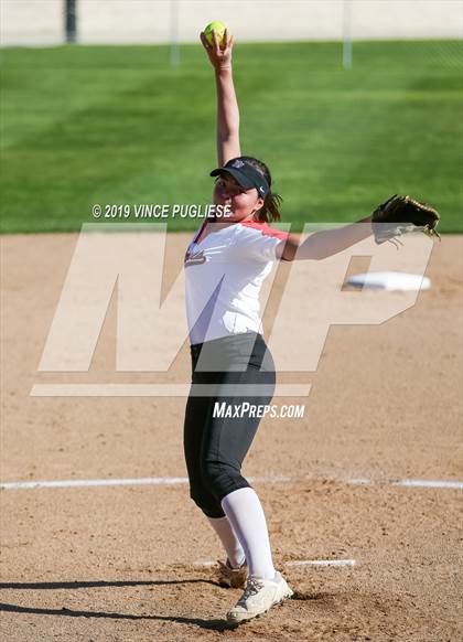Thumbnail 1 in Harvard-Westlake @ Alemany photogallery.