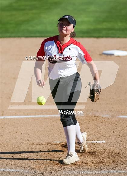 Thumbnail 3 in Harvard-Westlake @ Alemany photogallery.