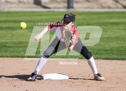 Thumbnail 3 in Harvard-Westlake @ Alemany photogallery.