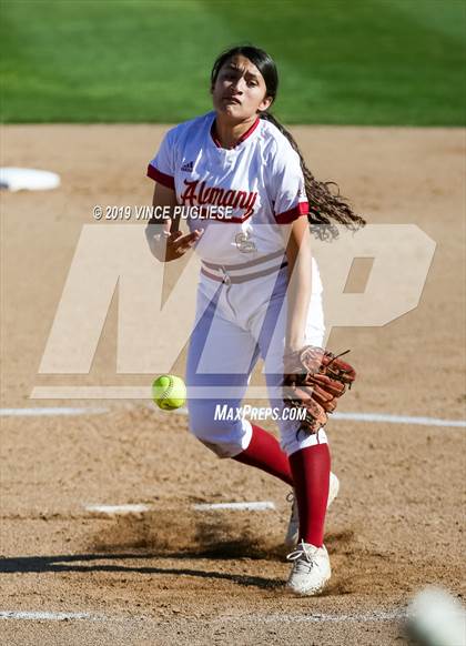 Thumbnail 1 in Harvard-Westlake @ Alemany photogallery.