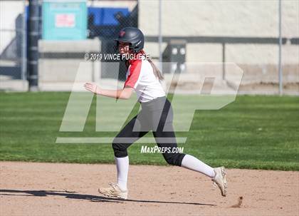 Thumbnail 2 in Harvard-Westlake @ Alemany photogallery.