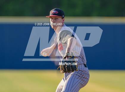 Thumbnail 3 in Westmoreland vs. Liberty Creek (District 6AA Tournament) photogallery.