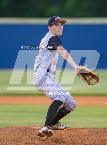 Thumbnail 3 in Westmoreland vs. Liberty Creek (District 6AA Tournament) photogallery.