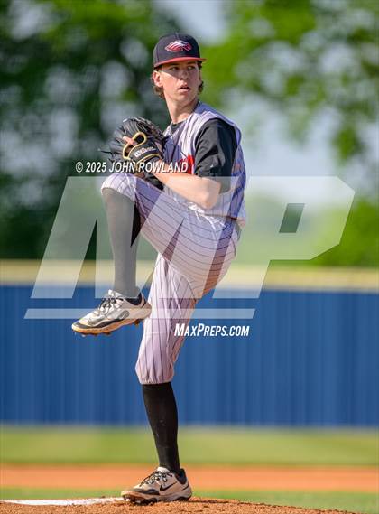 Thumbnail 2 in Westmoreland vs. Liberty Creek (District 6AA Tournament) photogallery.