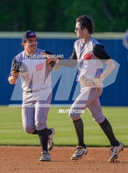 Thumbnail 3 in Westmoreland vs. Liberty Creek (District 6AA Tournament) photogallery.