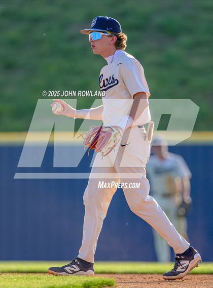 Thumbnail 3 in Westmoreland vs. Liberty Creek (District 6AA Tournament) photogallery.