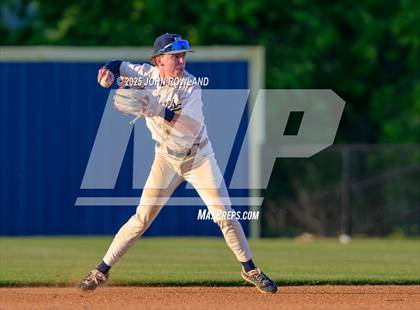 Thumbnail 3 in Westmoreland vs. Liberty Creek (District 6AA Tournament) photogallery.