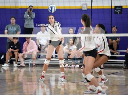 Thumbnail 3 in Mater Dei vs. Marymount (Durango Fall Classic) photogallery.