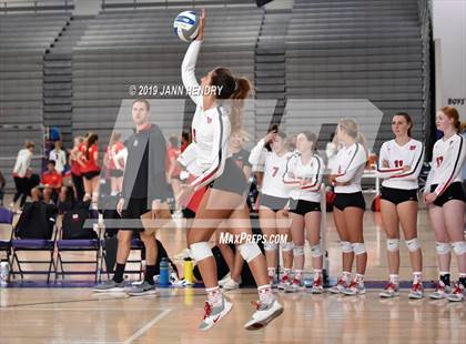 Thumbnail 2 in Mater Dei vs. Marymount (Durango Fall Classic) photogallery.