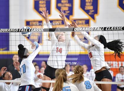 Thumbnail 3 in Mater Dei vs. Marymount (Durango Fall Classic) photogallery.