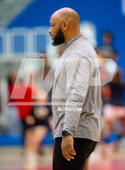 Thumbnail 1 in Warner Robins vs Calhoun (GHSA 5A Final Four) photogallery.