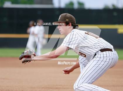 Thumbnail 3 in Crespi vs  Carson (CIF SS DII Round 1) photogallery.
