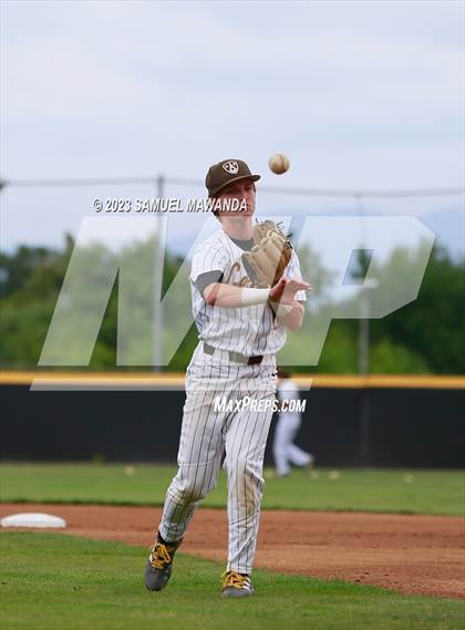 Thumbnail 2 in Crespi vs  Carson (CIF SS DII Round 1) photogallery.