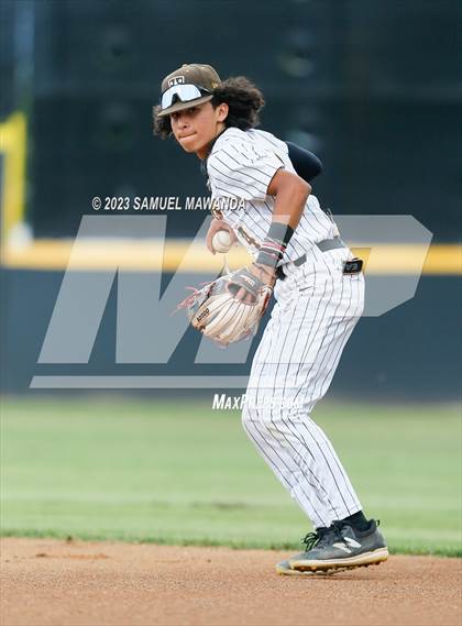 Thumbnail 2 in Crespi vs  Carson (CIF SS DII Round 1) photogallery.