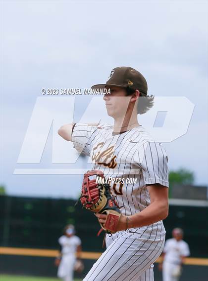 Thumbnail 3 in Crespi vs  Carson (CIF SS DII Round 1) photogallery.