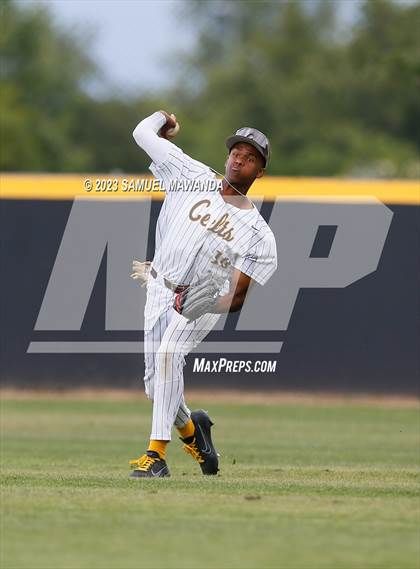 Thumbnail 1 in Crespi vs  Carson (CIF SS DII Round 1) photogallery.