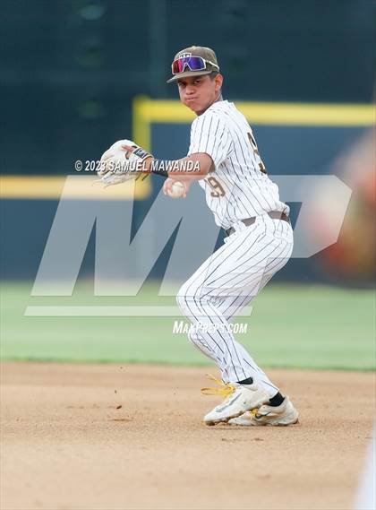 Thumbnail 3 in Crespi vs  Carson (CIF SS DII Round 1) photogallery.