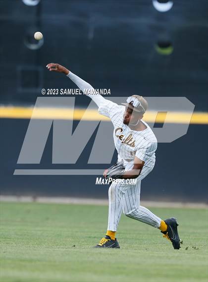 Thumbnail 3 in Crespi vs  Carson (CIF SS DII Round 1) photogallery.