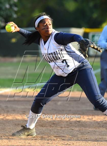 Thumbnail 3 in Redwood vs. Marin Catholic (MCAL Championship) photogallery.
