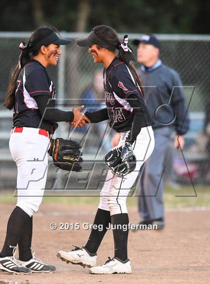 Thumbnail 3 in Redwood vs. Marin Catholic (MCAL Championship) photogallery.