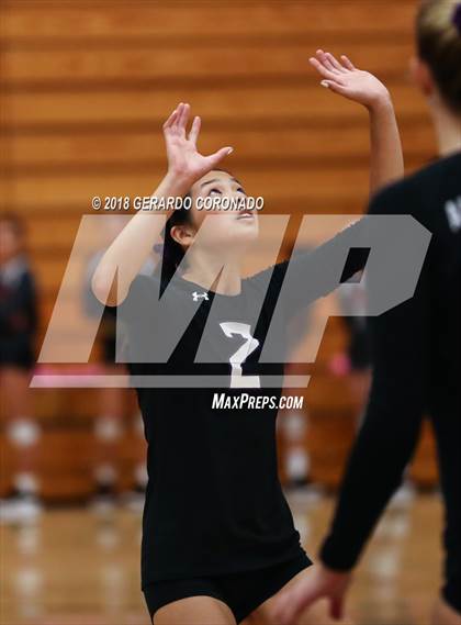 Thumbnail 3 in Amador Valley vs. Oak Ridge (Stockton Classic) photogallery.