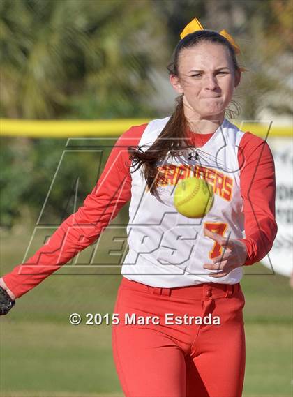 Thumbnail 3 in Clearwater Central Catholic vs St. Petersburg Catholic photogallery.