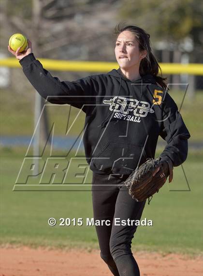 Thumbnail 2 in Clearwater Central Catholic vs St. Petersburg Catholic photogallery.