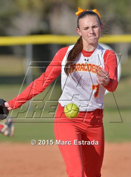 Thumbnail 1 in Clearwater Central Catholic vs St. Petersburg Catholic photogallery.